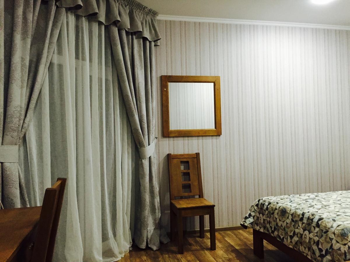 Mini Hotel Solnce Karpat ポリアナ エクステリア 写真