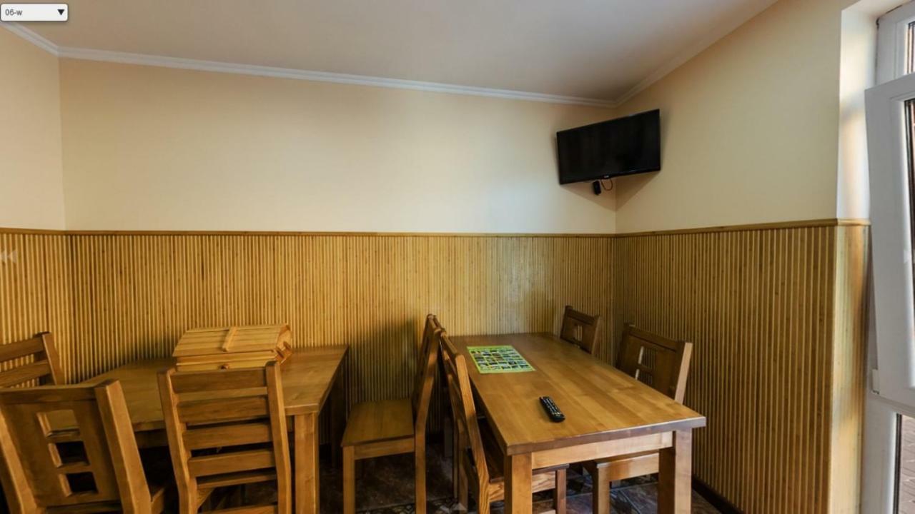 Mini Hotel Solnce Karpat ポリアナ エクステリア 写真